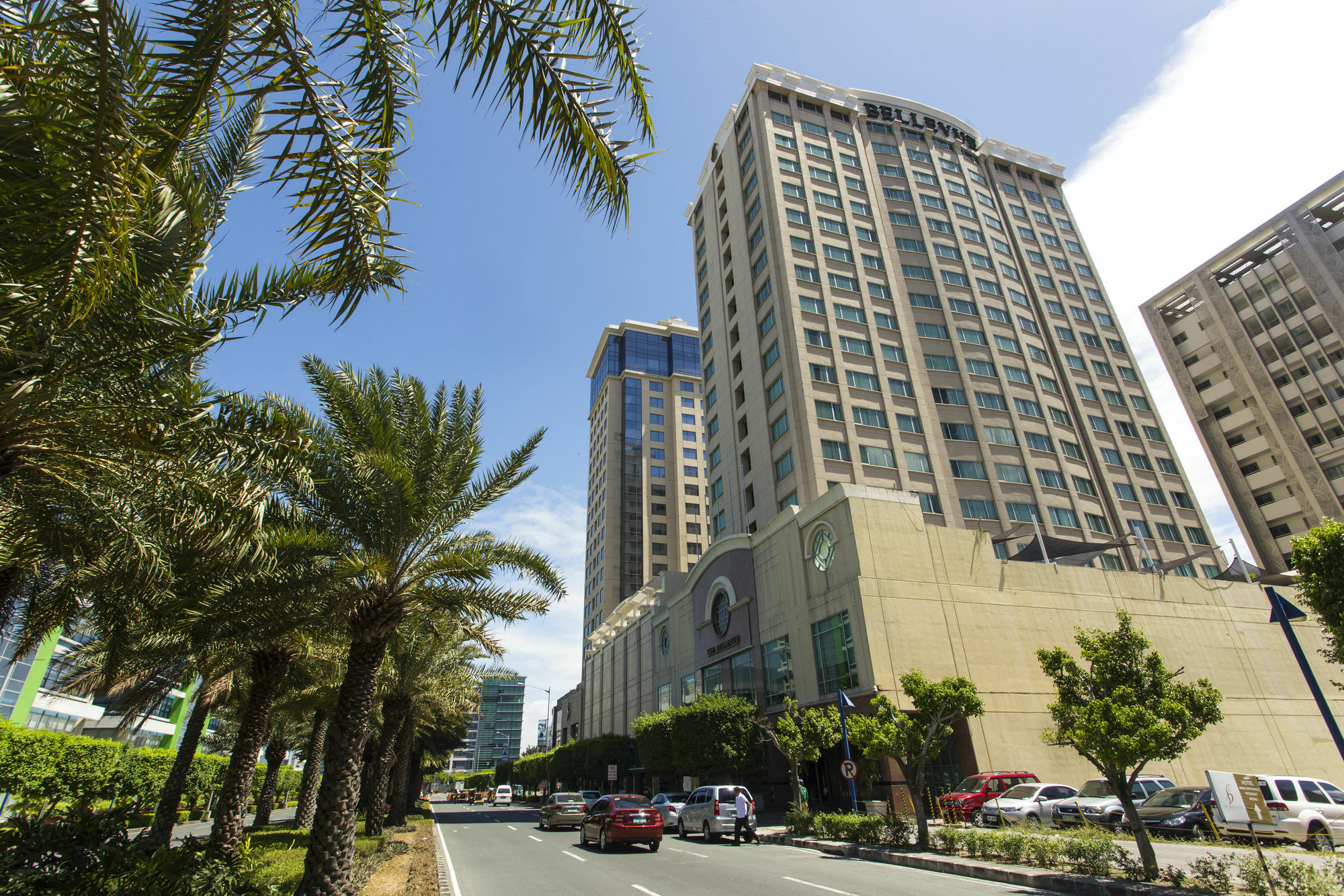 The Bellevue Manila Hotel Exterior photo